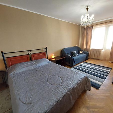Квартири Біля Метро Лівобережна Та Дарниця Kiev Ngoại thất bức ảnh